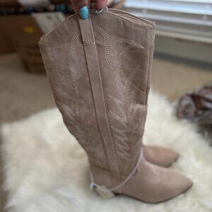Cowboy Western Boots - Women's Sz 9.5 Tan, low heel